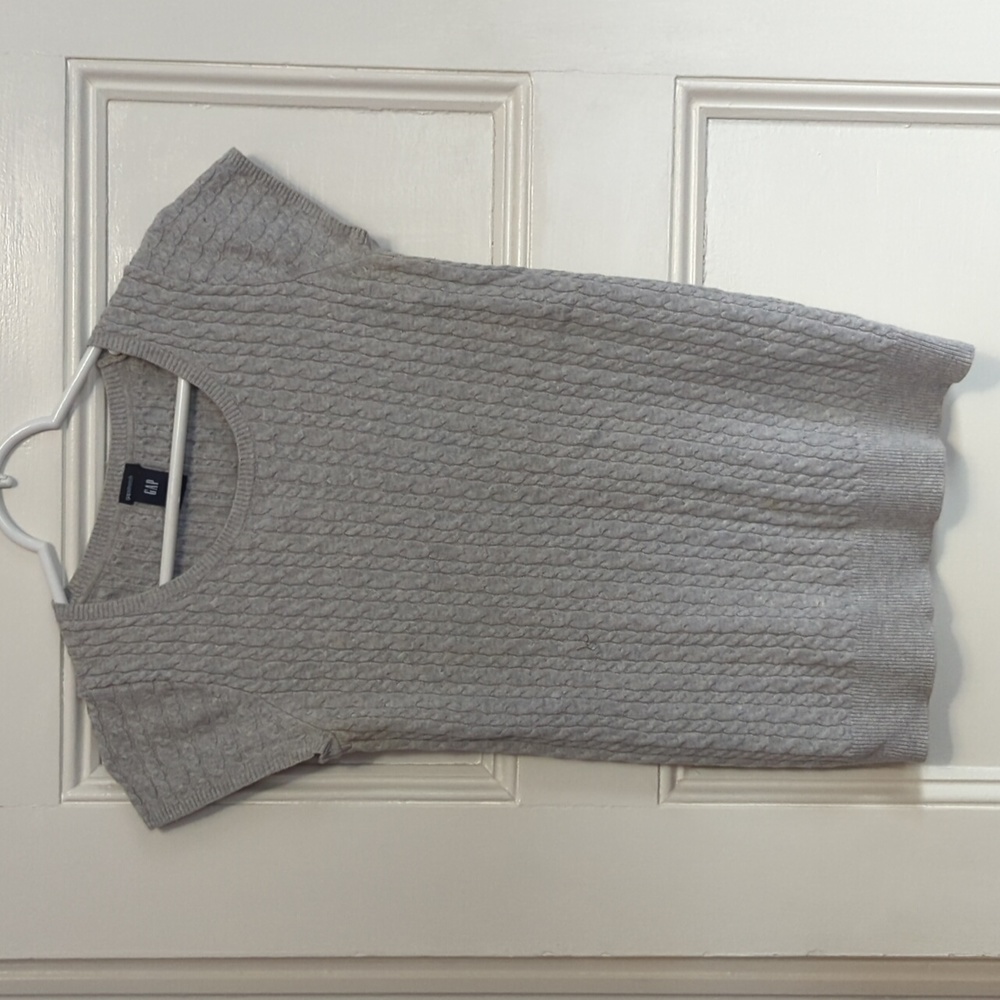 GAP short sleeve summer sweater, grey, size medium